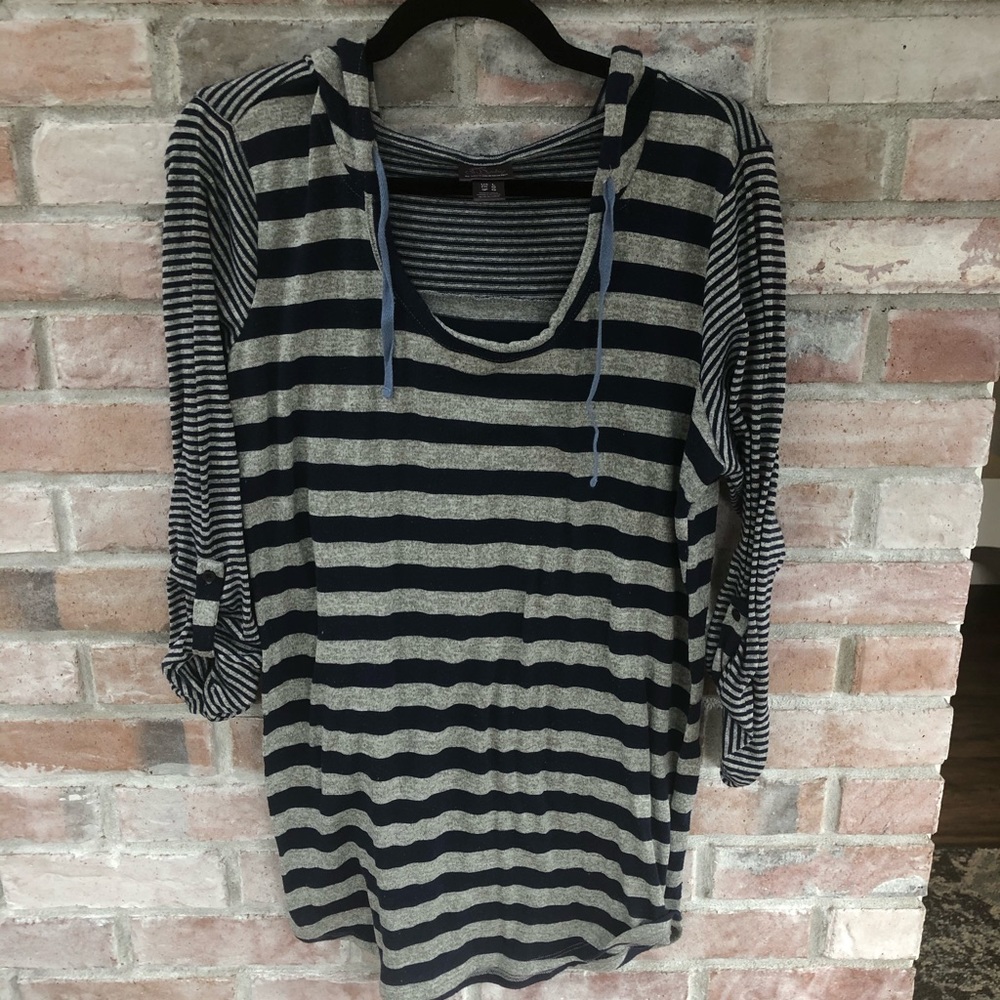 Oh Baby Motherhood Maternity Sweater blue and grey